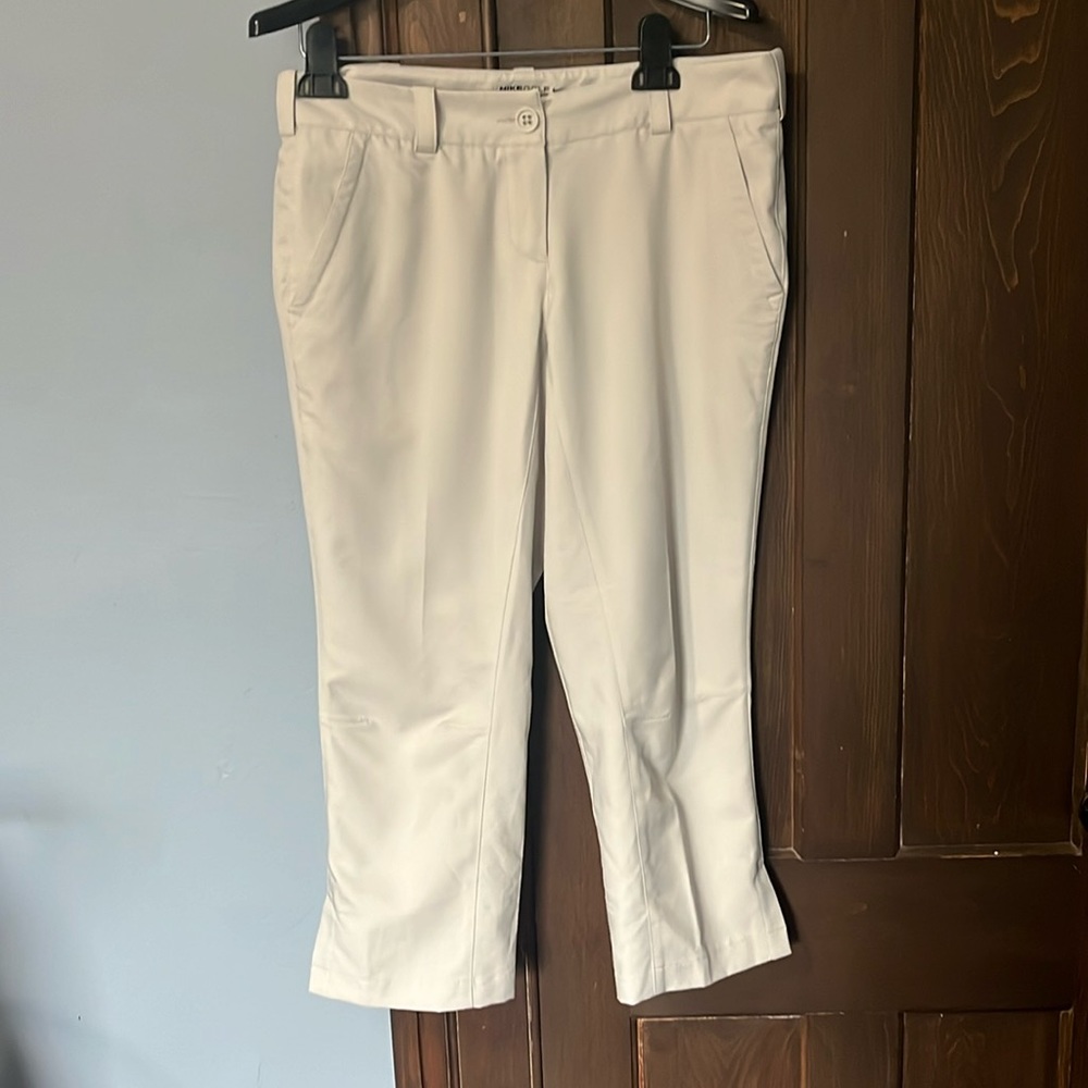 NikeGolf Dri-Fit capri pants beige.  Size 6.
